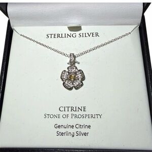 Beautiful Sterling Silver Citrine Flower Pendant Necklace  - New in Box